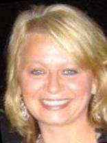 Person who looks like Goldie Hawn