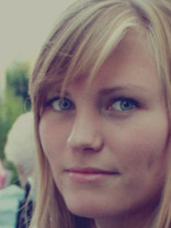 Person who looks like Kirsten Dunst