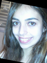 Person who looks like Anne Hathaway