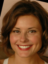 Person who looks like Shalom Harlow