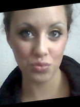 Person who looks like Kaley Cuoco