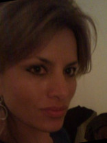 Person who looks like Eva Mendes