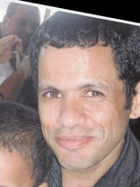 Person who looks like Marc Anthony