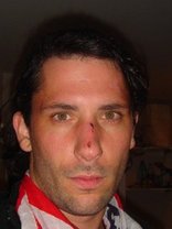 Person who looks like David Schwimmer