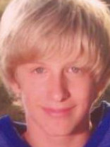 Person who looks like Alex Pettyfer