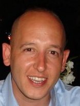 Person who looks like Michael Rosenbaum