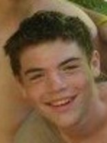 Person who looks like Zac Efron