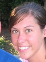 Person who looks like Shannon Elizabeth