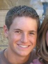 Person who looks like Mark-Paul Gosselaar