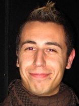 Person who looks like David Schwimmer