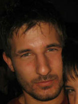 Person who looks like Dylan McDermott