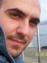 Person who looks like Billy Zane