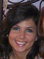 Person who looks like Tiffani Thiessen