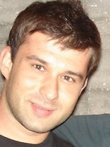 Person who looks like Jonathan Silverman