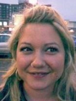 Person who looks like Sarah Wynter