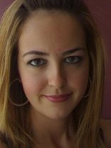 Person who looks like Julie Gonzalo