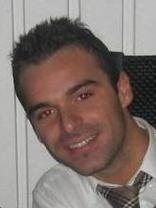 Person who looks like Ricky Martin