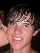 Person who looks like Jesse McCartney