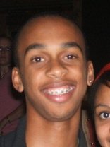 Person who looks like Dave Chappelle