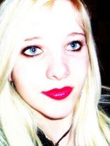 Person who looks like Avril Lavigne