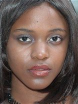 Person who looks like Zoe Saldaña