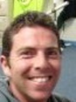 Person who looks like Dennis Quaid