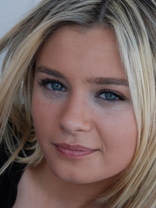 Person who looks like Emilie de Ravin