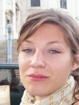 Person who looks like Ellen Pompeo