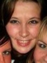 Person who looks like Sarah Carter