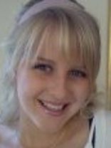 Person who looks like Ashlee Simpson