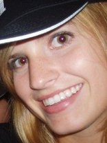 Person who looks like Jessica Simpson