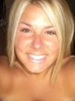 Person who looks like Daisy Fuentes