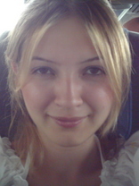 Person who looks like Laura Prepon