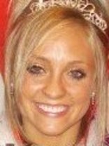 Person who looks like Kelly Ripa