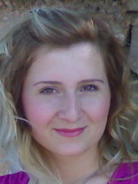 Person who looks like Peri Gilpin