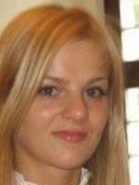 Person who looks like Mena Suvari