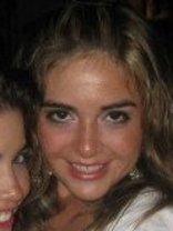 Person who looks like Lindsay Lohan