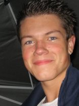 Person who looks like Mark Wahlberg