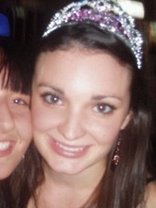 Person who looks like Rachael Leigh Cook