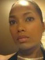 Person who looks like Angela Bassett