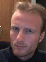 Person who looks like Michael Vartan