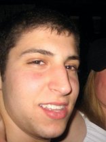 Person who looks like Jason Biggs