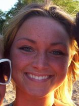 Person who looks like Kelly Ripa