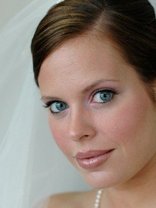 Person who looks like Kathleen Robertson