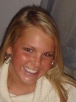 Person who looks like Jennifer Hawkins