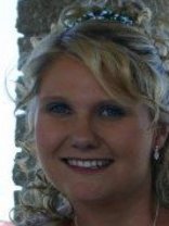 Person who looks like Kirsten Dunst