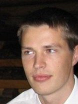 Person who looks like David Tom