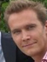 Person who looks like Ryan Seacrest