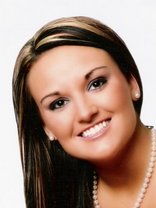 Person who looks like Rachael Leigh Cook