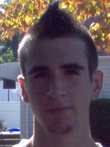 Person who looks like Travis Barker